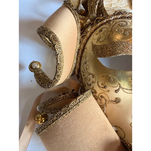Handcrafted Venetian Jester Masquerade Mask With Gold Glitter Detailing & Ribbon - Picture 7 of 12